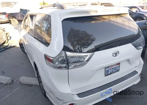 2018 Toyota Sienna Se 8 Passenger из США, поврежденный, VIN 5TDXZ3DC6JS964014